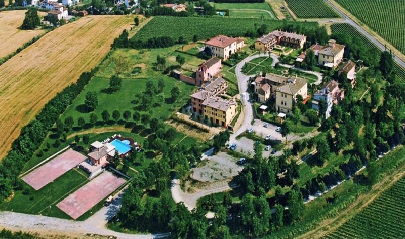 ארצו Casa Vacanza Villaggio Poggio Rosso מראה חיצוני תמונה