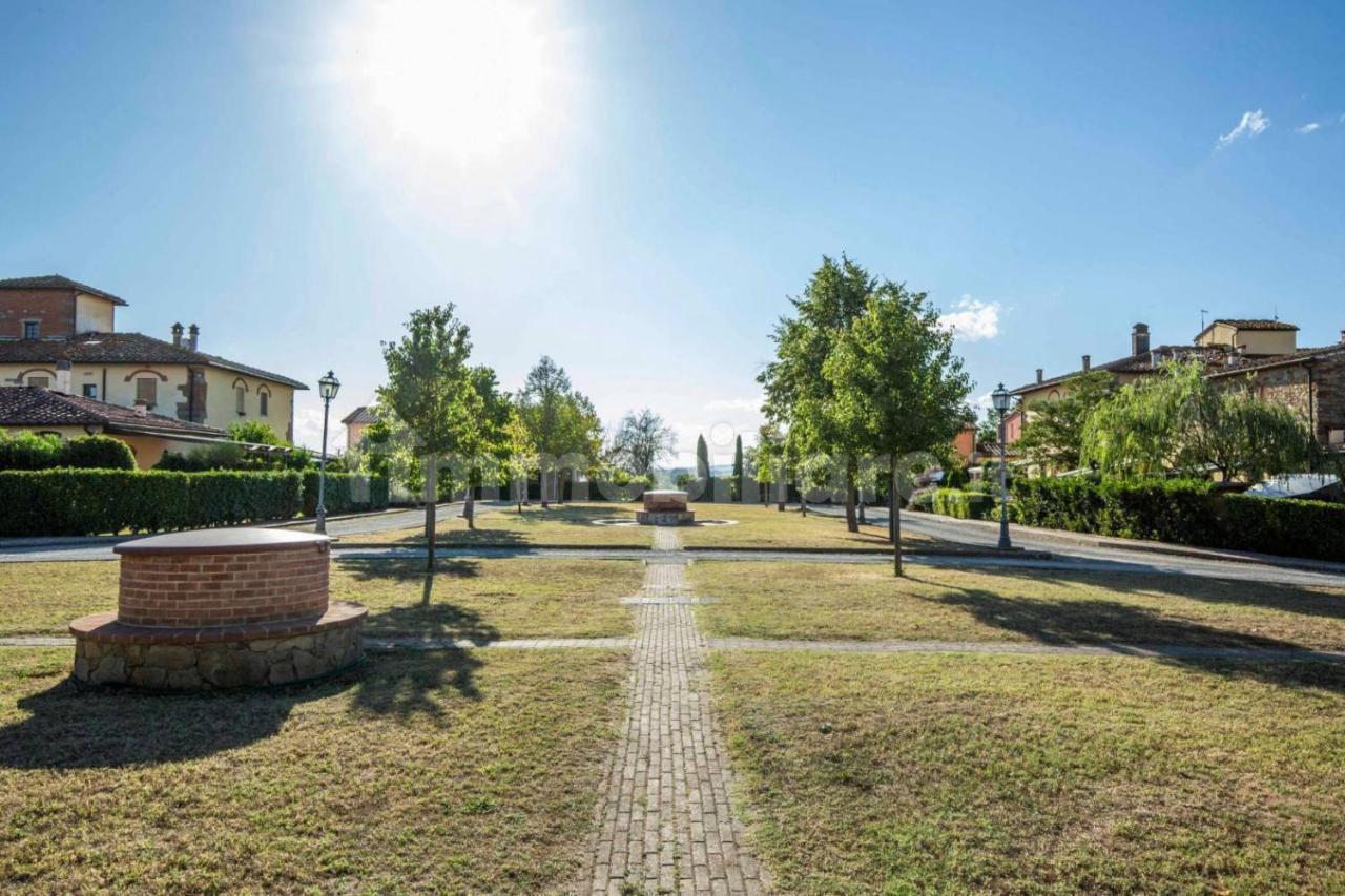 ארצו Casa Vacanza Villaggio Poggio Rosso מראה חיצוני תמונה